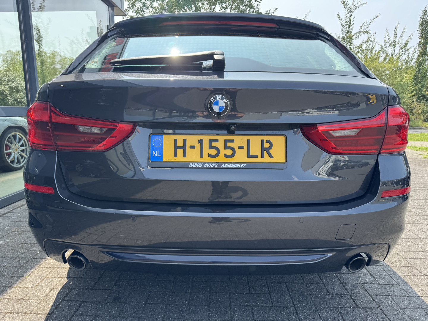BMW