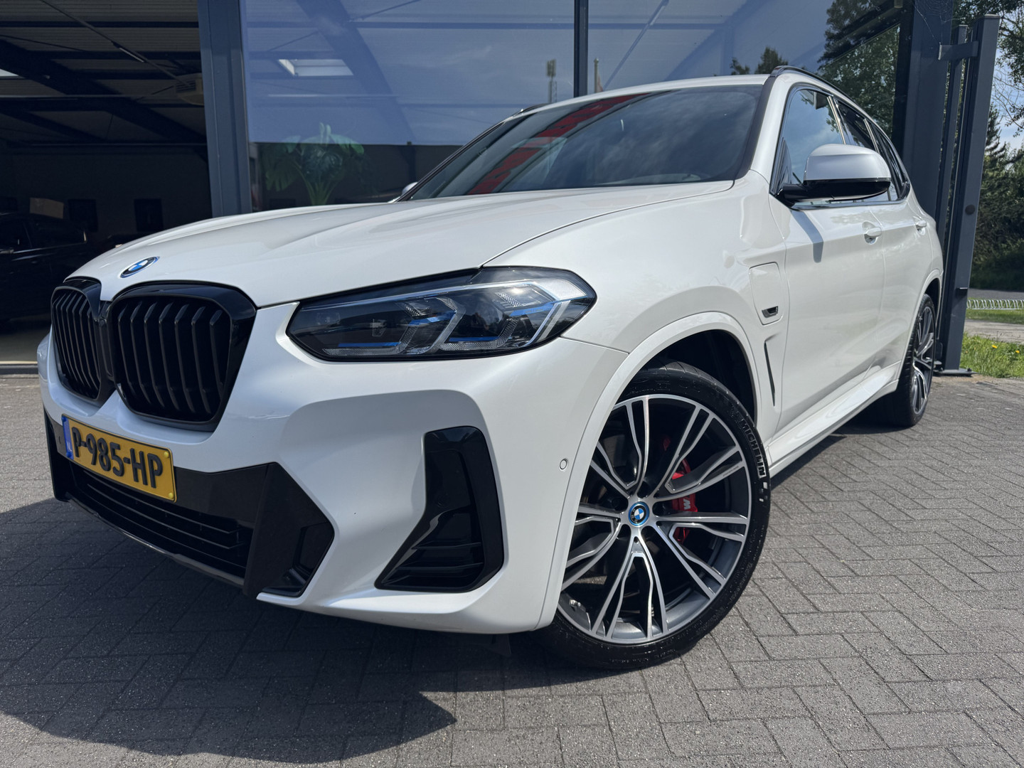 BMW