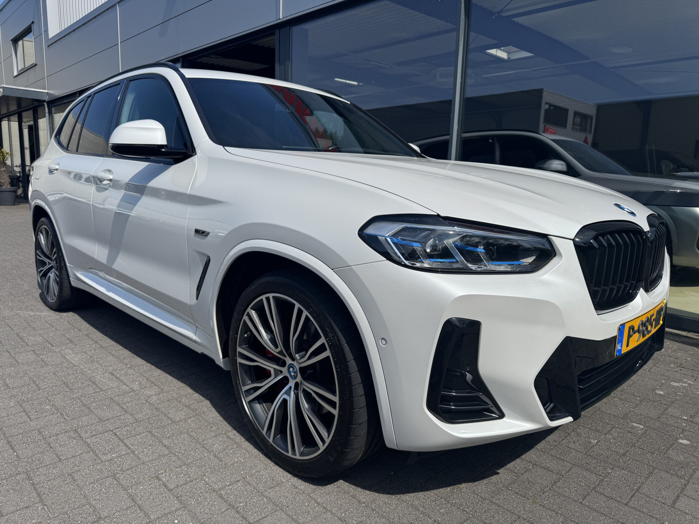 BMW