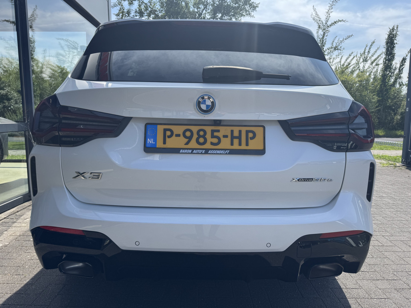 BMW