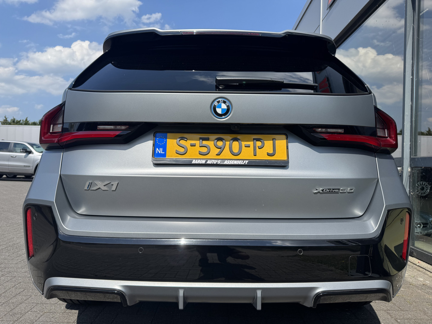 BMW