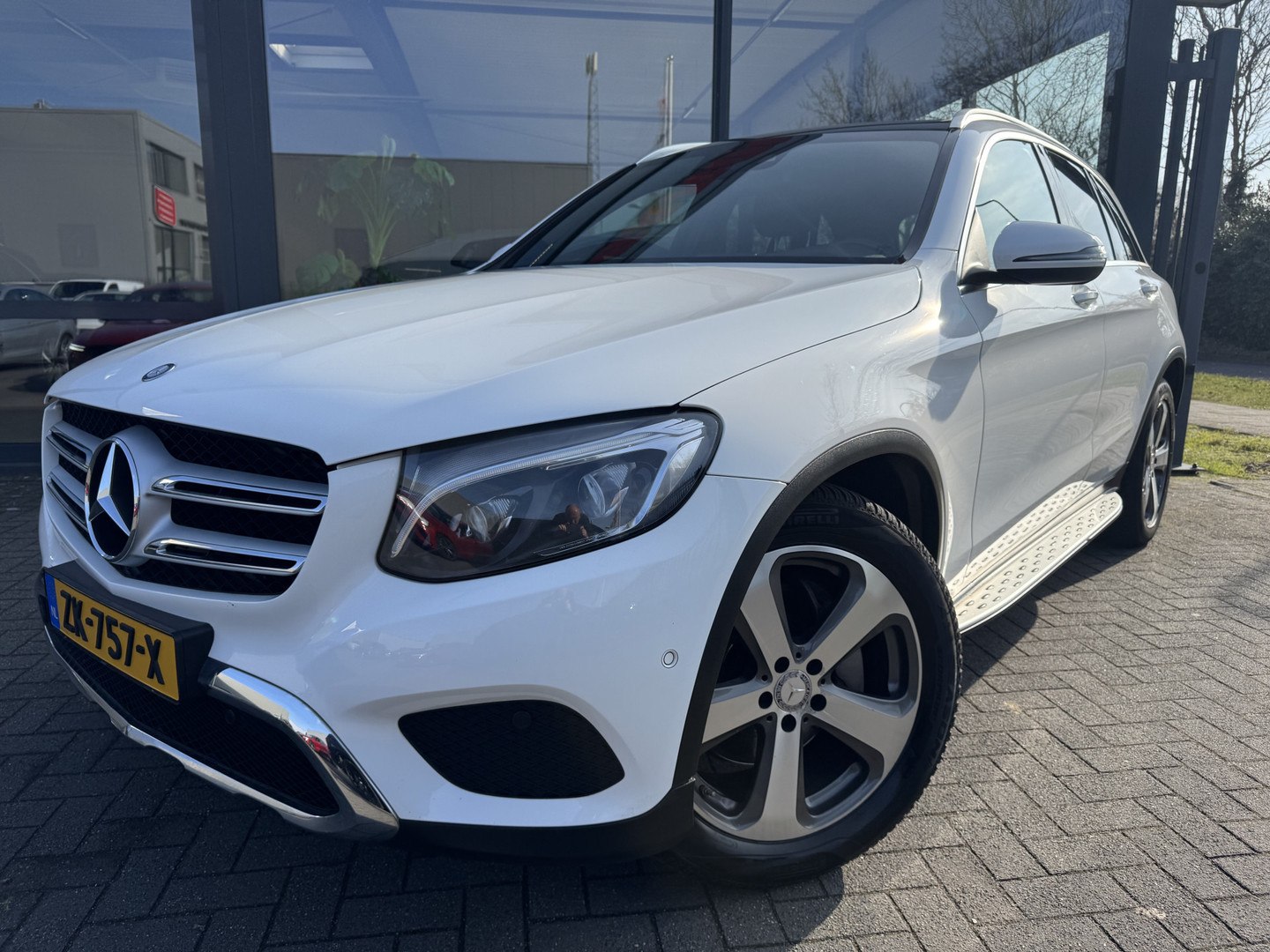 Mercedes-Benz