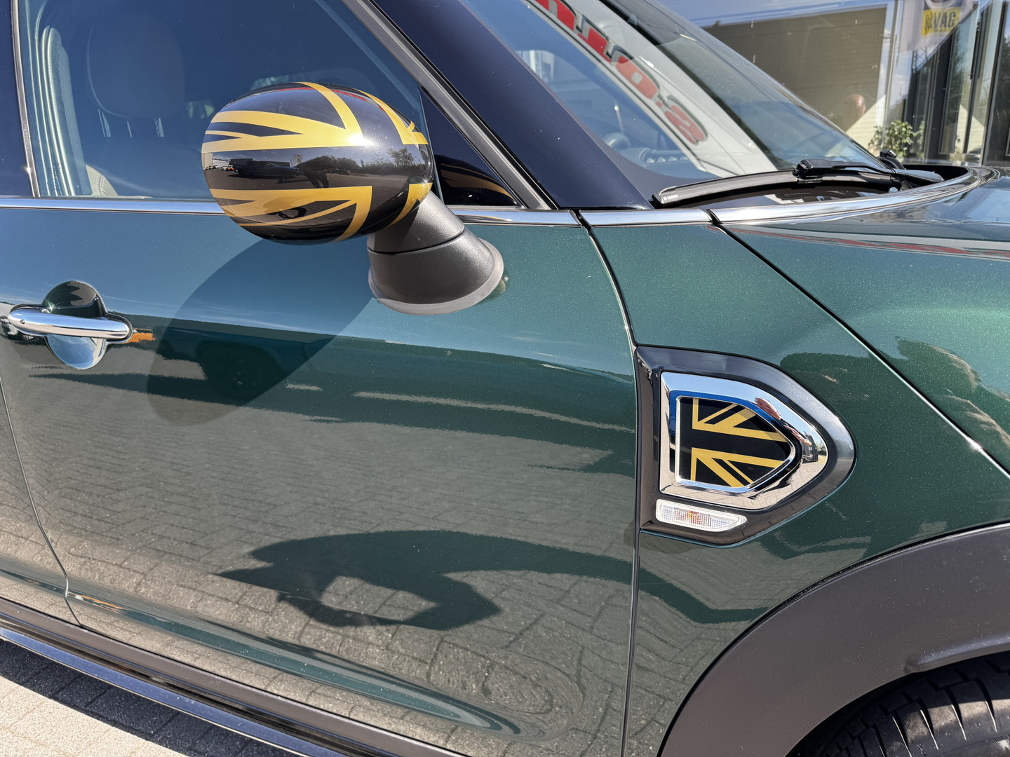 MINI