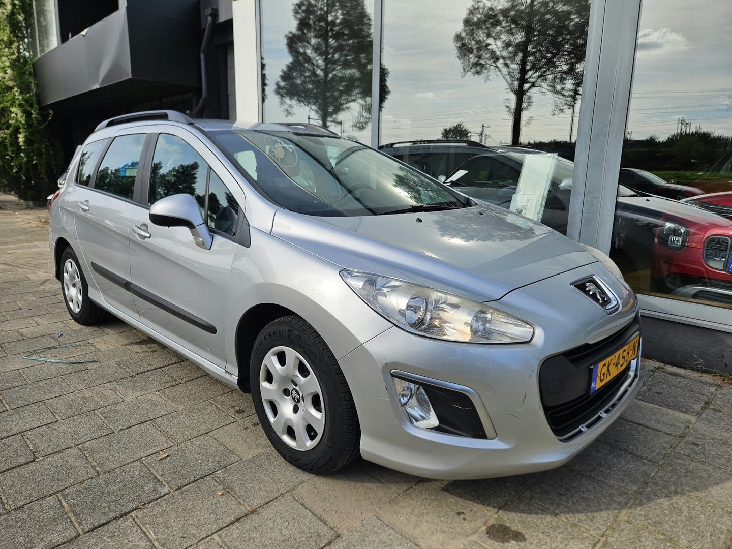 Peugeot Peugeot