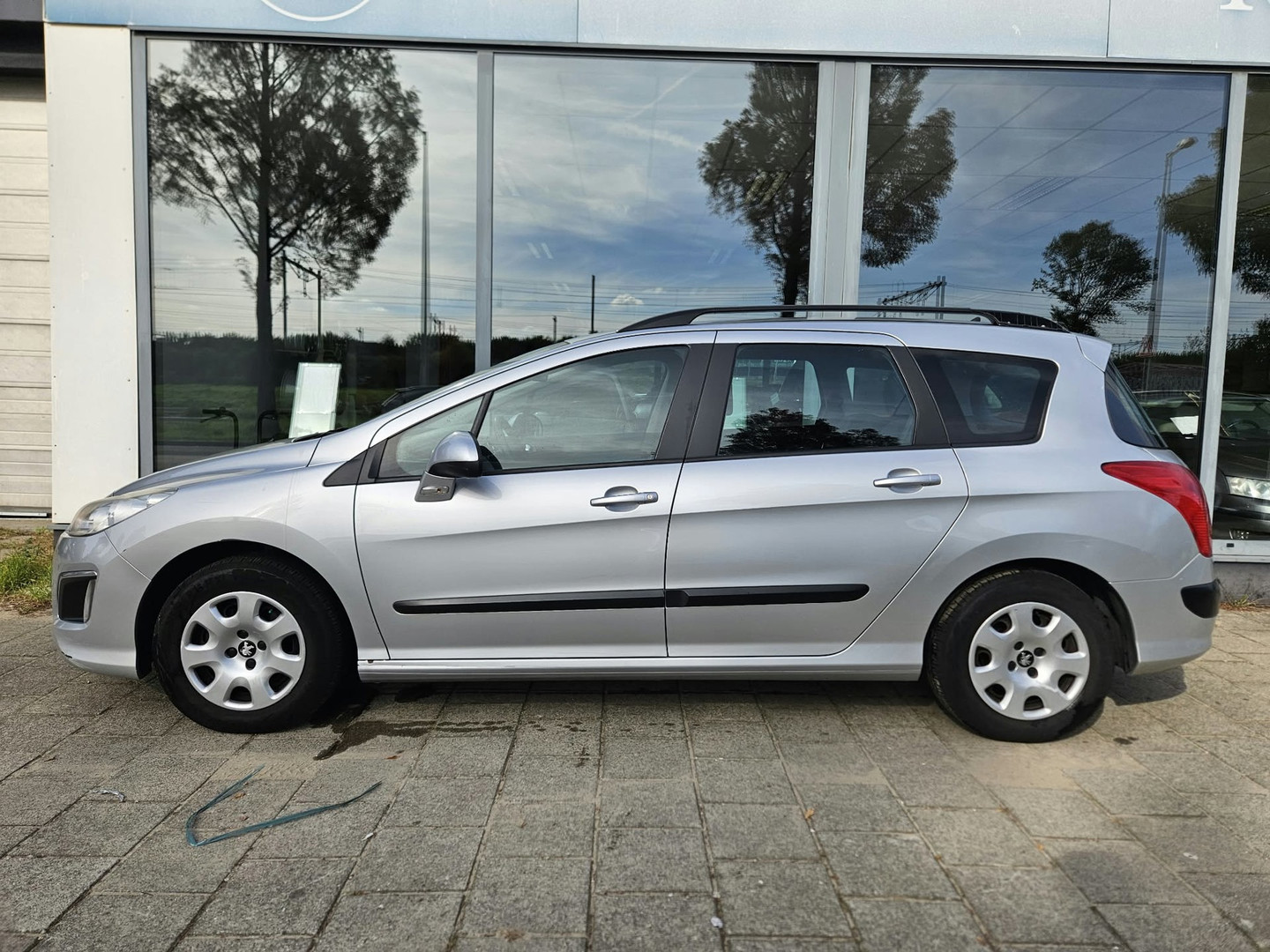 Peugeot Peugeot