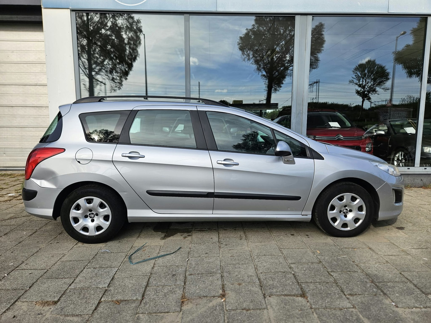 Peugeot Peugeot