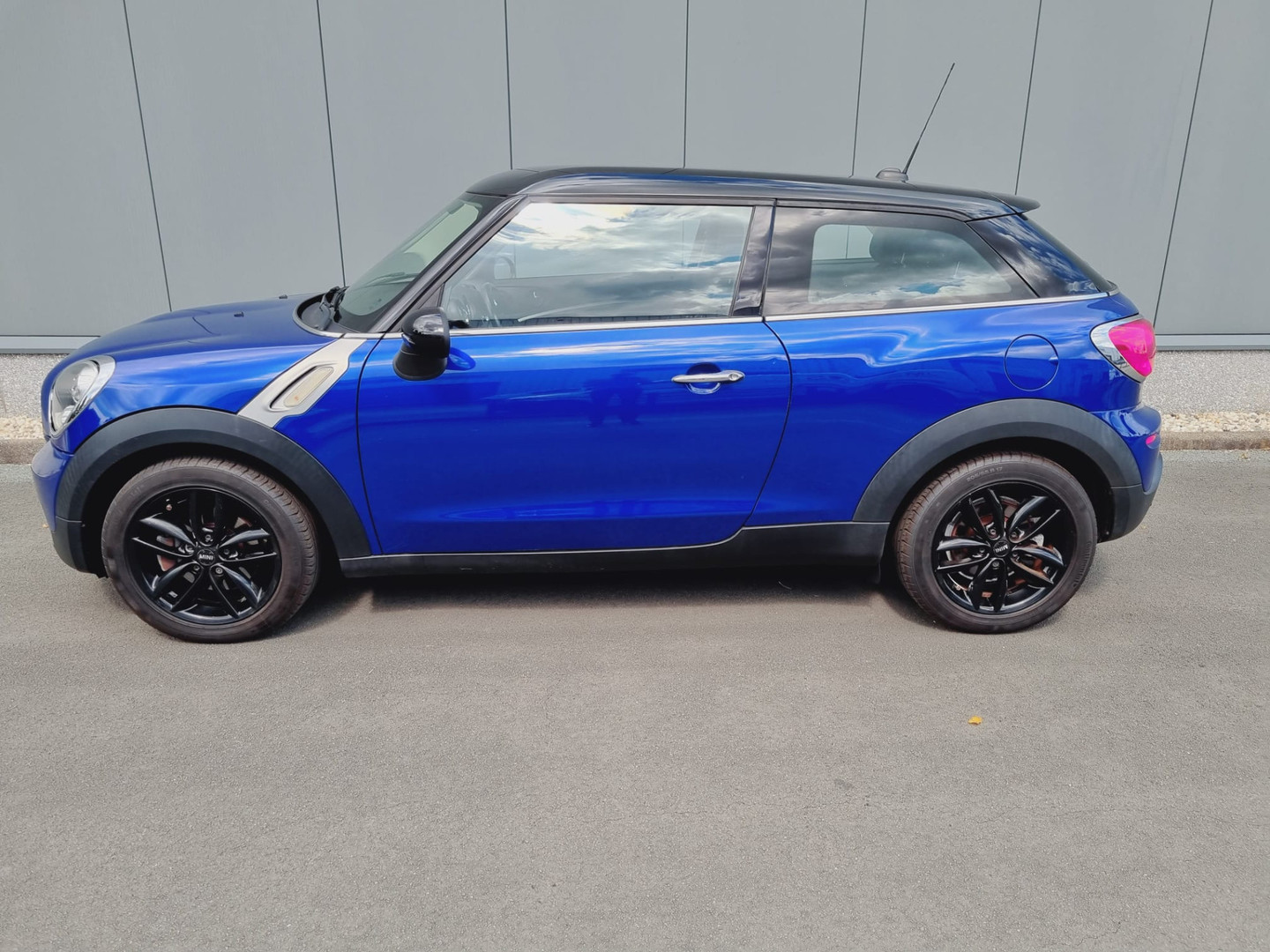 MINI