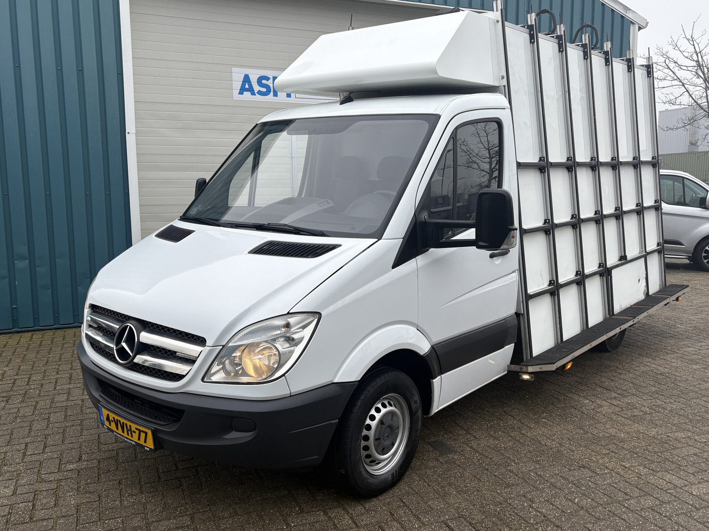 Mercedes-Benz