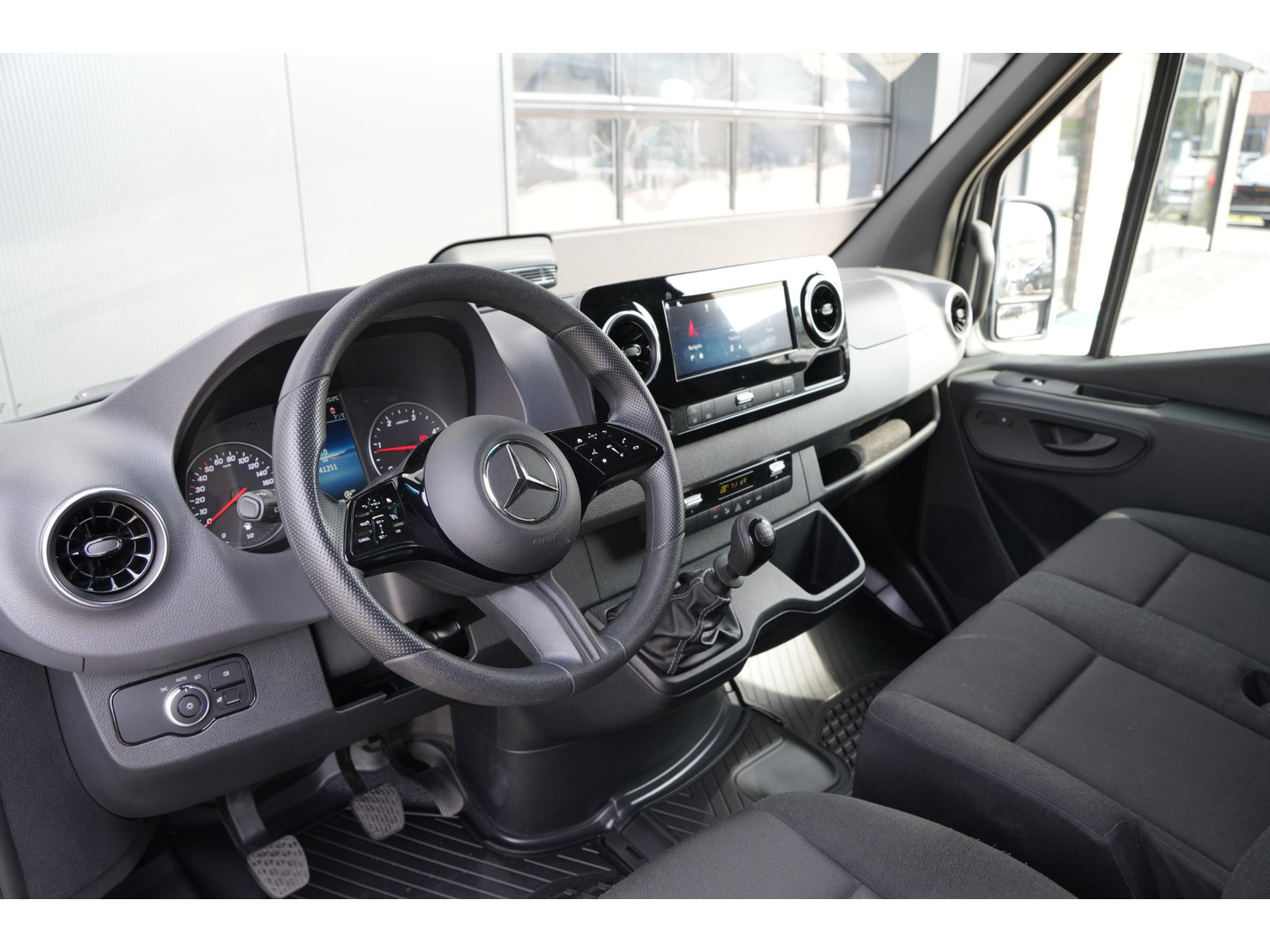 Mercedes-Benz Mercedes-Benz