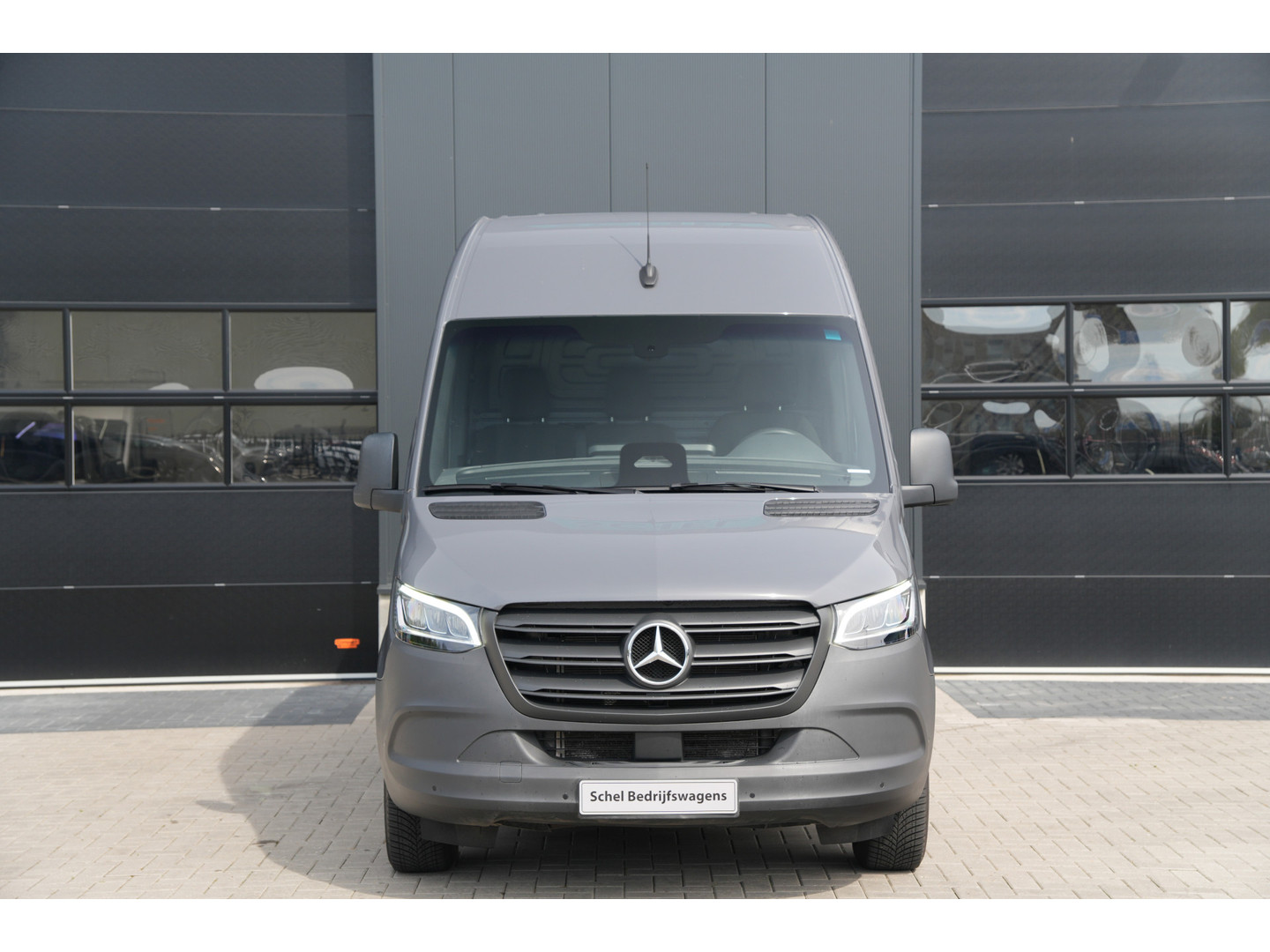 Mercedes-Benz Mercedes-Benz